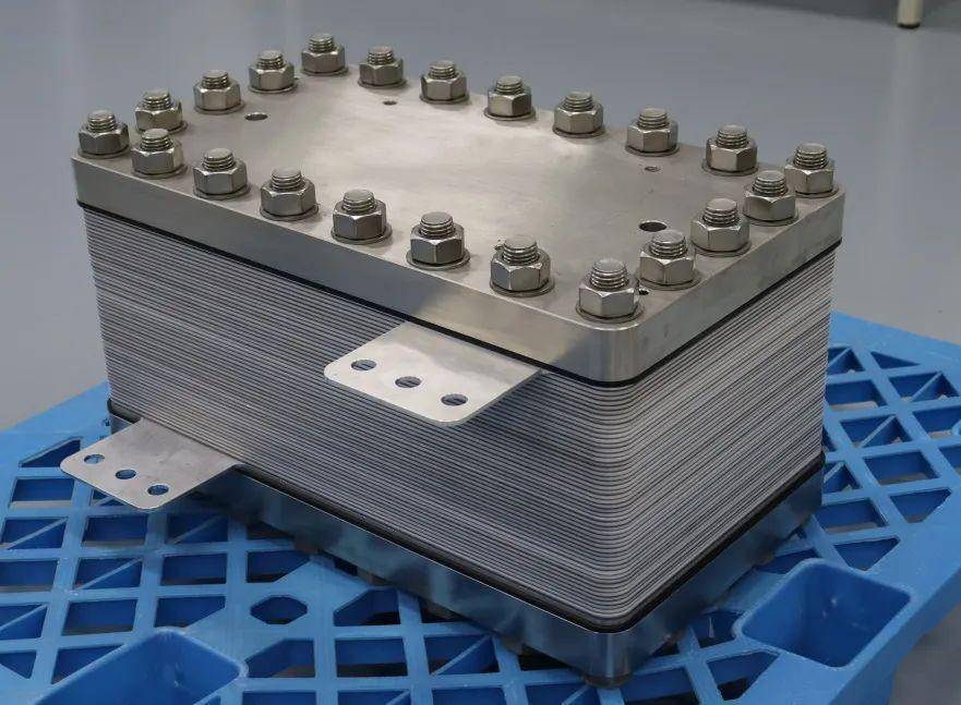High-Purity Pem Electrolyzer ဟိုက်ဒရိုဂျင်မီးစက် (1nm3 / h - 50nm3 / h)
