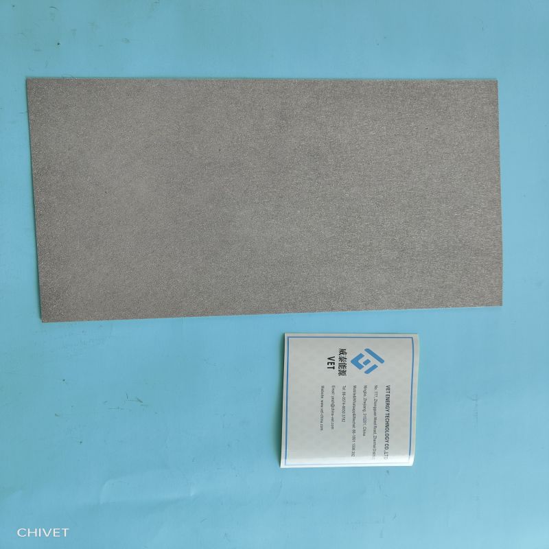 ပလက်တီနမ် coated တိုက်တေနီယမ်ဖိုက်ဘာ ခံစားရတယ်။